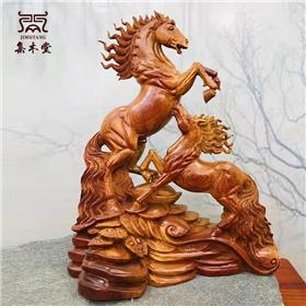 缅甸花梨马到成功 大果紫檀红木摆件 凭祥红木家具网集木堂精品红木摆件推荐